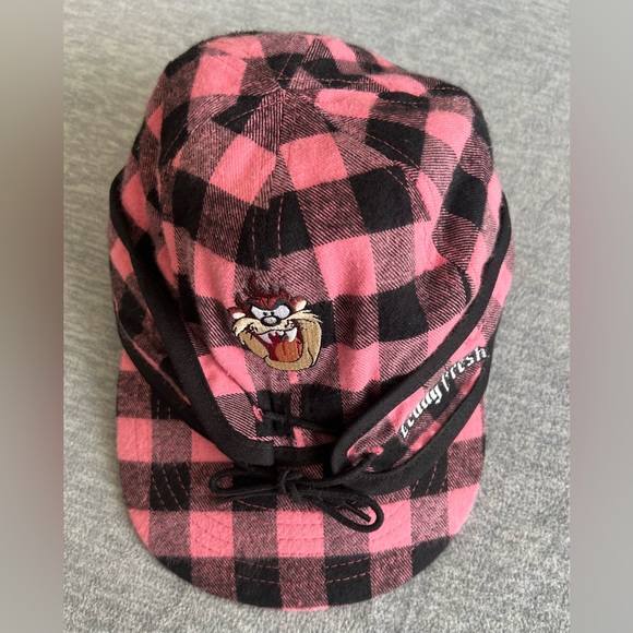 Teddy‎ Fresh x Looney Tunes Taz Let’s Go Hunting Cap Pink Black Plaid Hat Brim - Picture 1 of 12